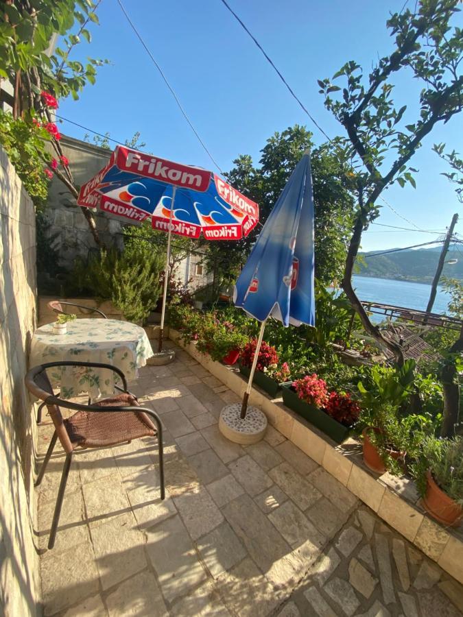 Apartments Vucinovic Tivat Eksteriør bilde