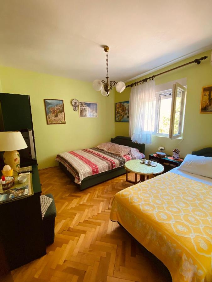 Apartments Vucinovic Tivat Eksteriør bilde