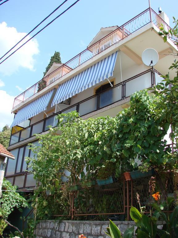 Apartments Vucinovic Tivat Eksteriør bilde