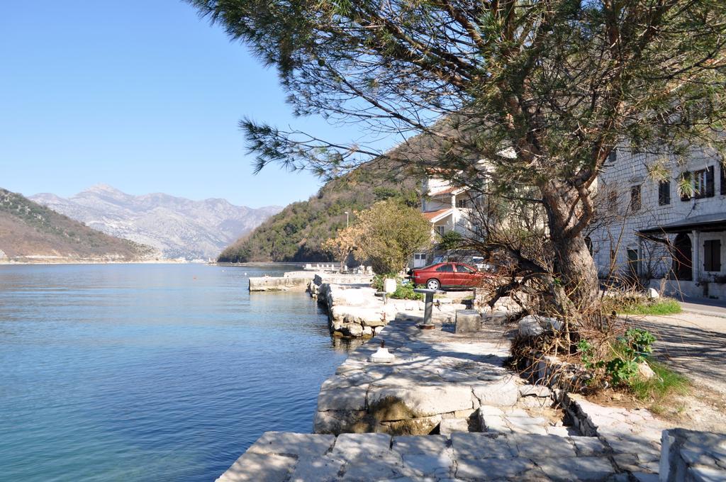 Apartments Vucinovic Tivat Eksteriør bilde