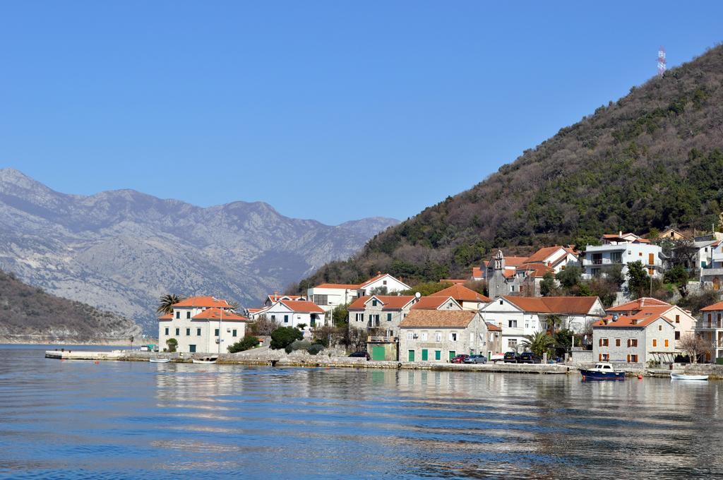 Apartments Vucinovic Tivat Eksteriør bilde